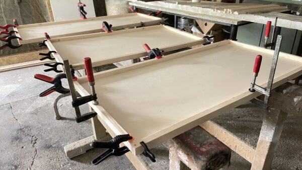 Schlitten und Tabletts – Bild 2